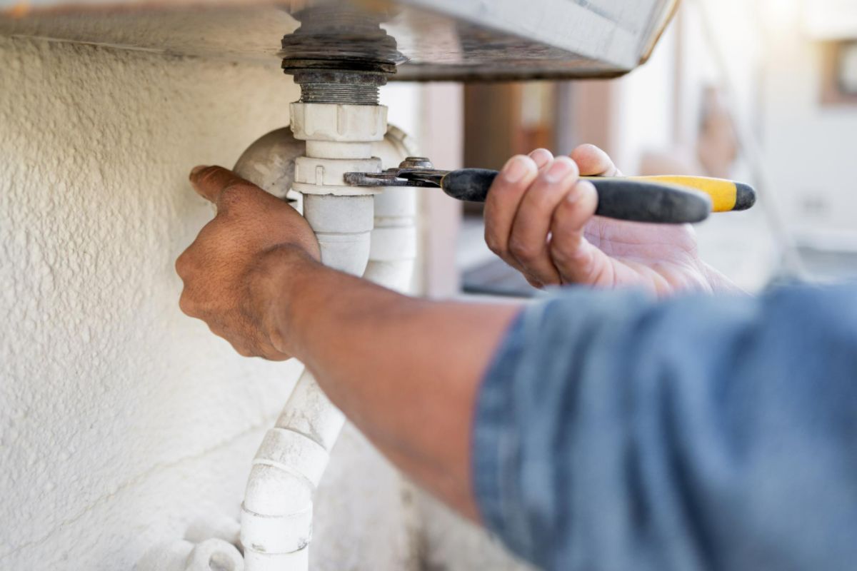 plumbing requirements for hot climates
